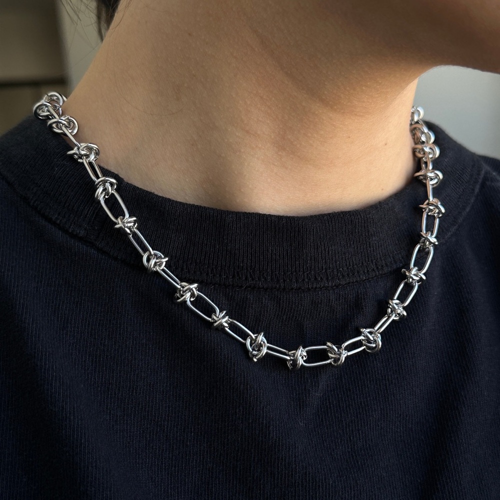 Elegant Silver Chain Necklace and Bracelet SET - Picture 7 of 13